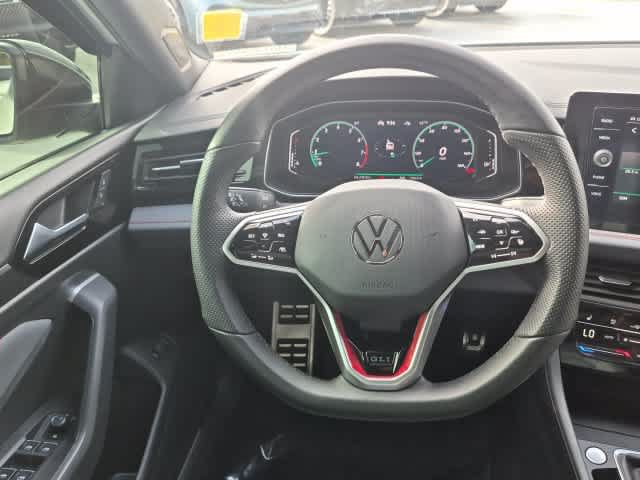 Used 2025 Volkswagen Jetta GLI Autobahn FWD image 22