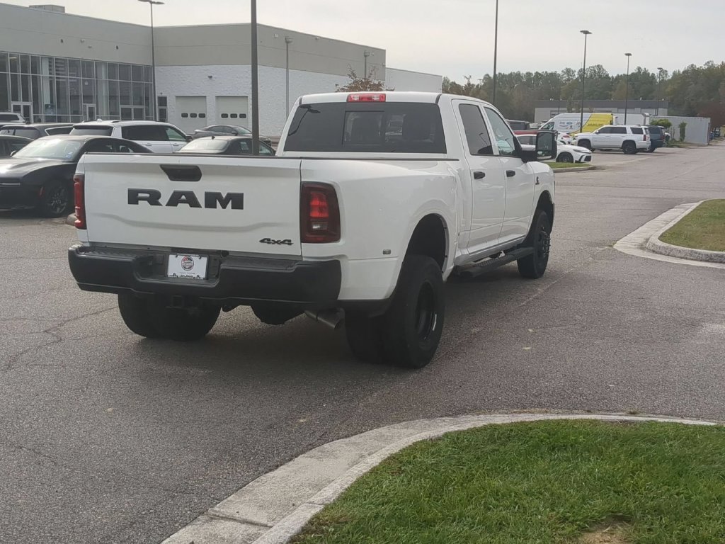 New 2026 RAM 3500 Tradesman AWD/4WD image 5