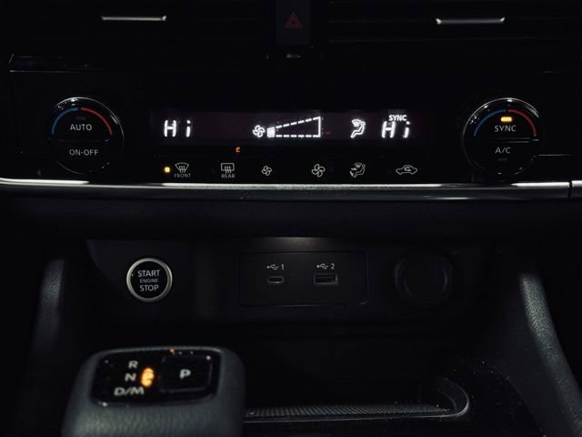 Used 2022 Nissan Rogue SV AWD/4WD image 30