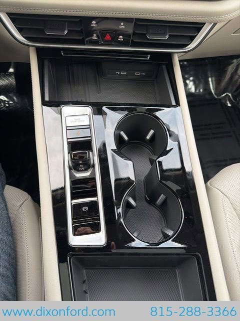 New 2026 Volkswagen Atlas SE image 12