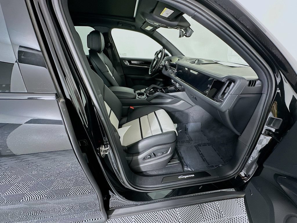New 2026 Porsche Cayenne AWD/4WD image 29