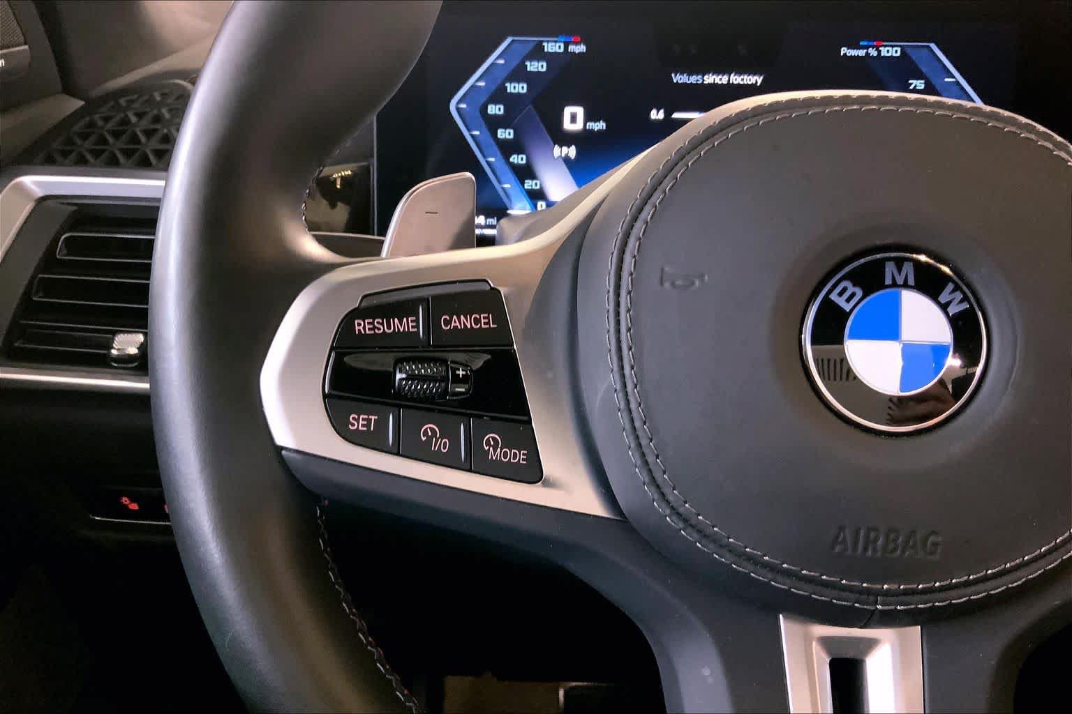 Used 2025 BMW X7 M60i AWD/4WD image 23