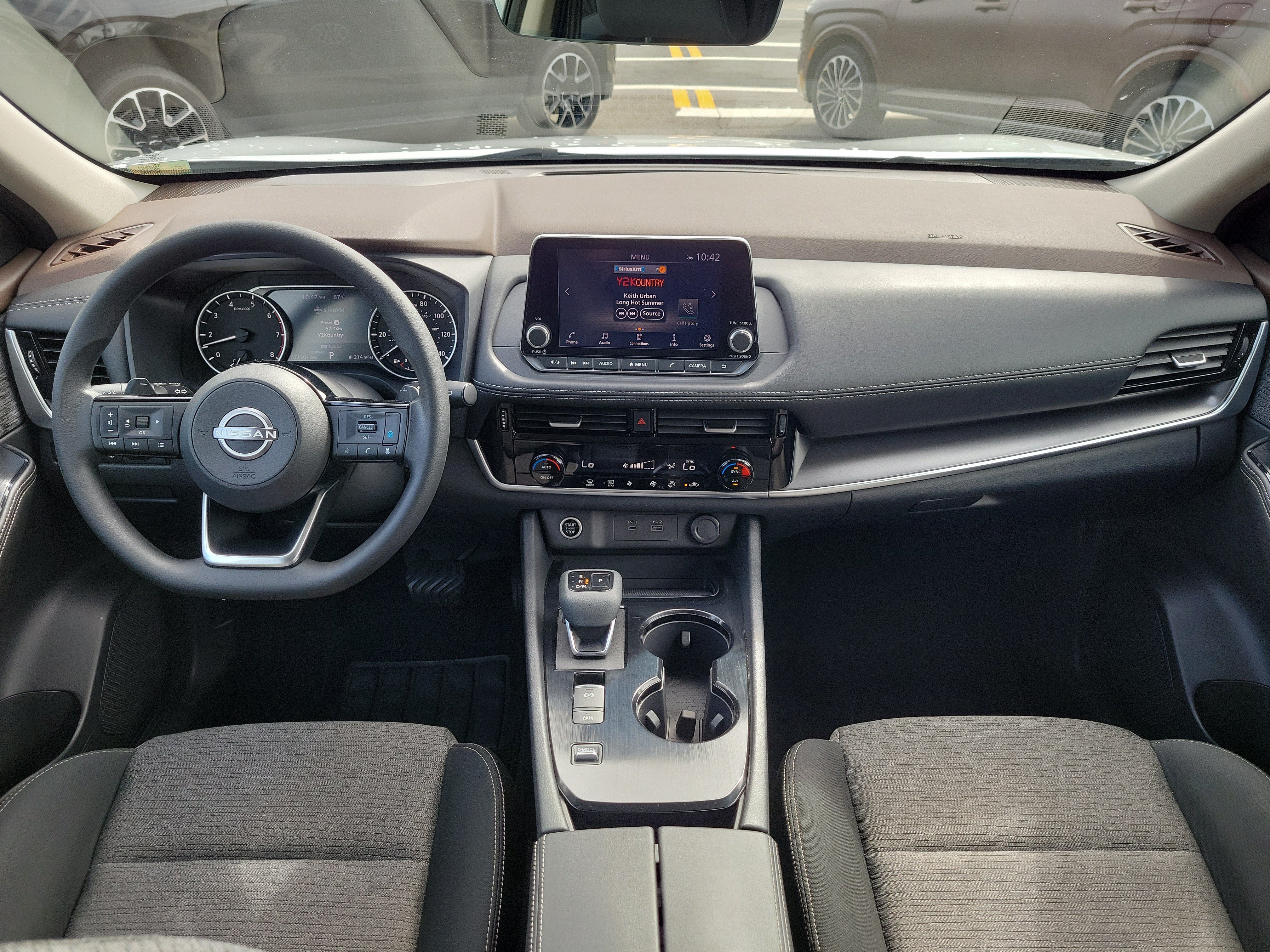 Used 2022 Nissan Rogue SV FWD image 17