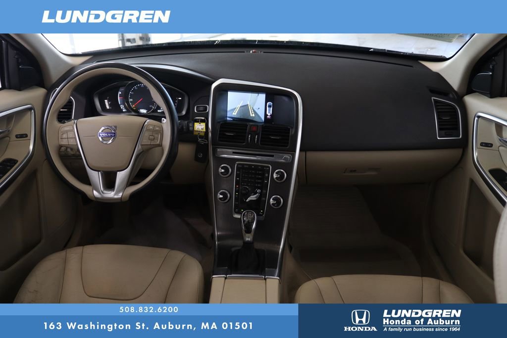 Used 2015 Volvo XC60 T6 w/ Proximity Package image 17
