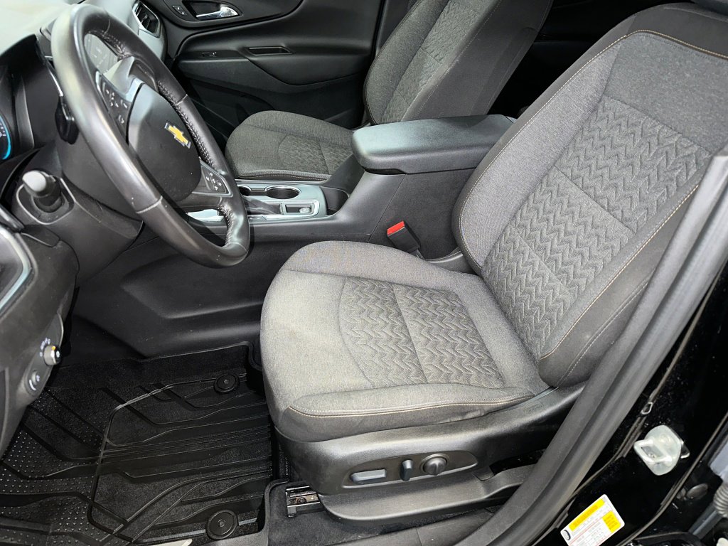 Certified 2022 Chevrolet Equinox LT image 2