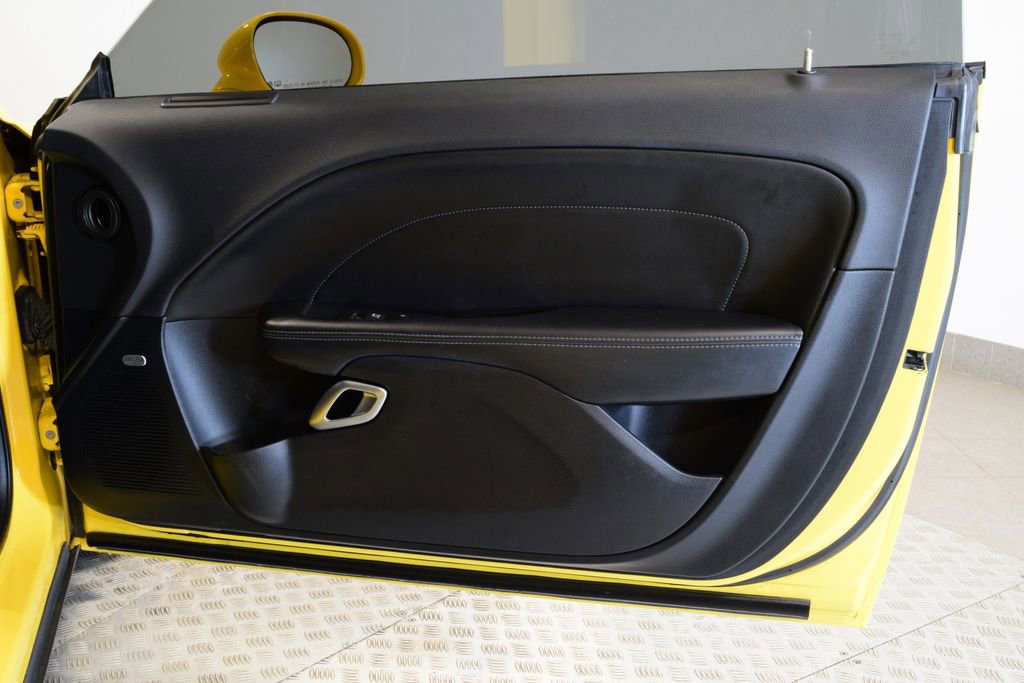 Used 2017 Dodge Challenger GT image 31