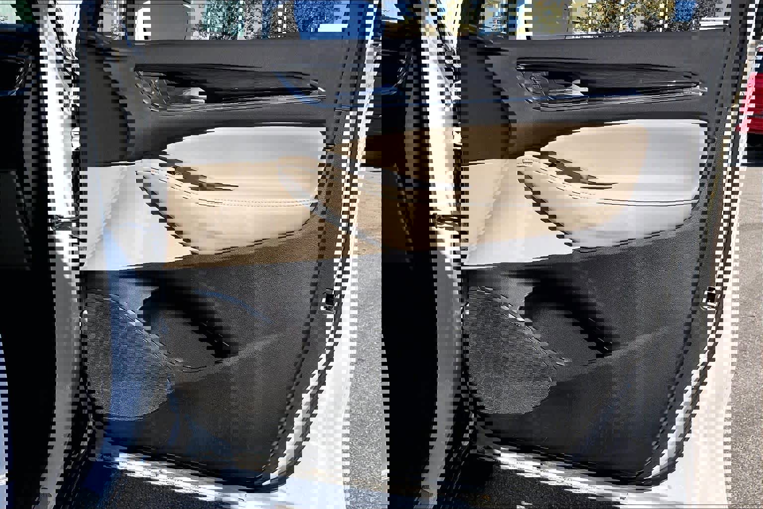 Used 2019 Buick Enclave Essence image 23