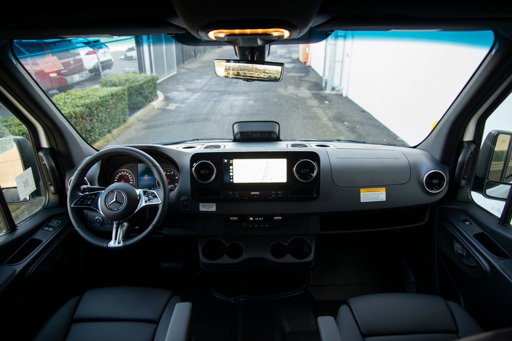 New 2026 Mercedes-Benz Sprinter 2500 image 18