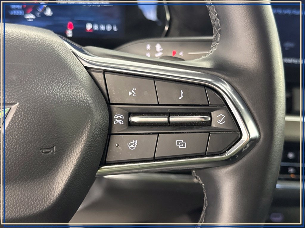 Certified 2025 Chevrolet Equinox LT w/ Convenience Package II AWD/4WD image 20