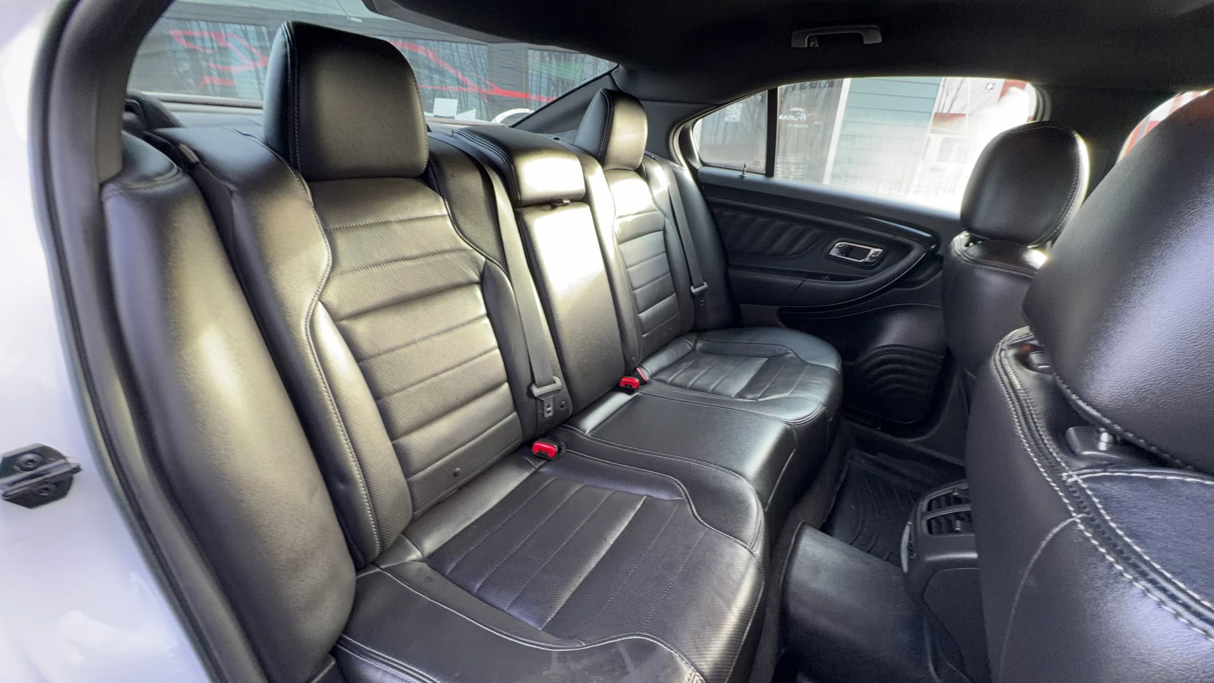 Used 2013 Ford Taurus SHO image 12