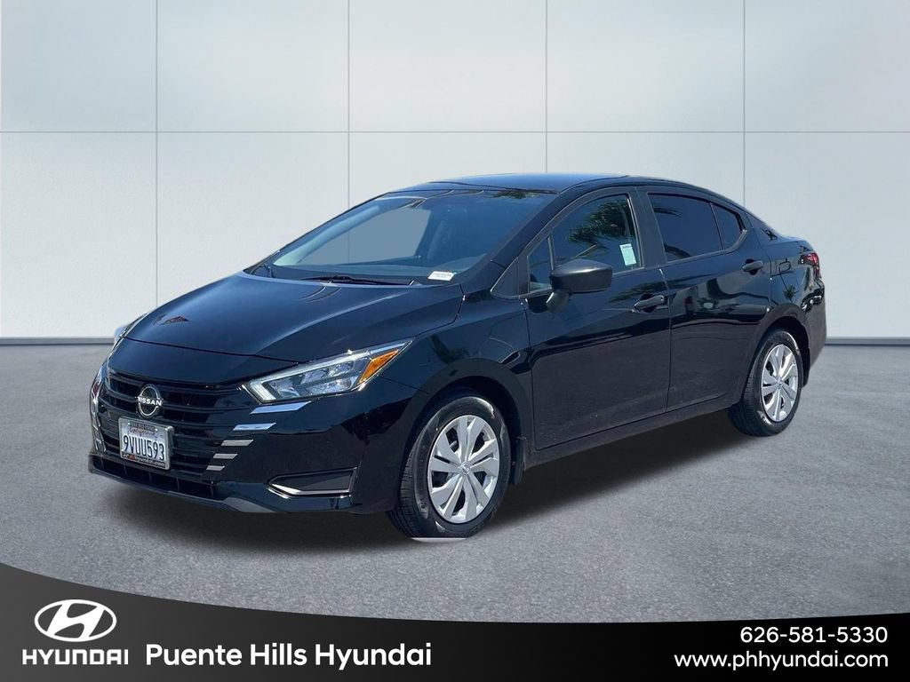 Used 2025 Nissan Versa S w/ Trunk Package
