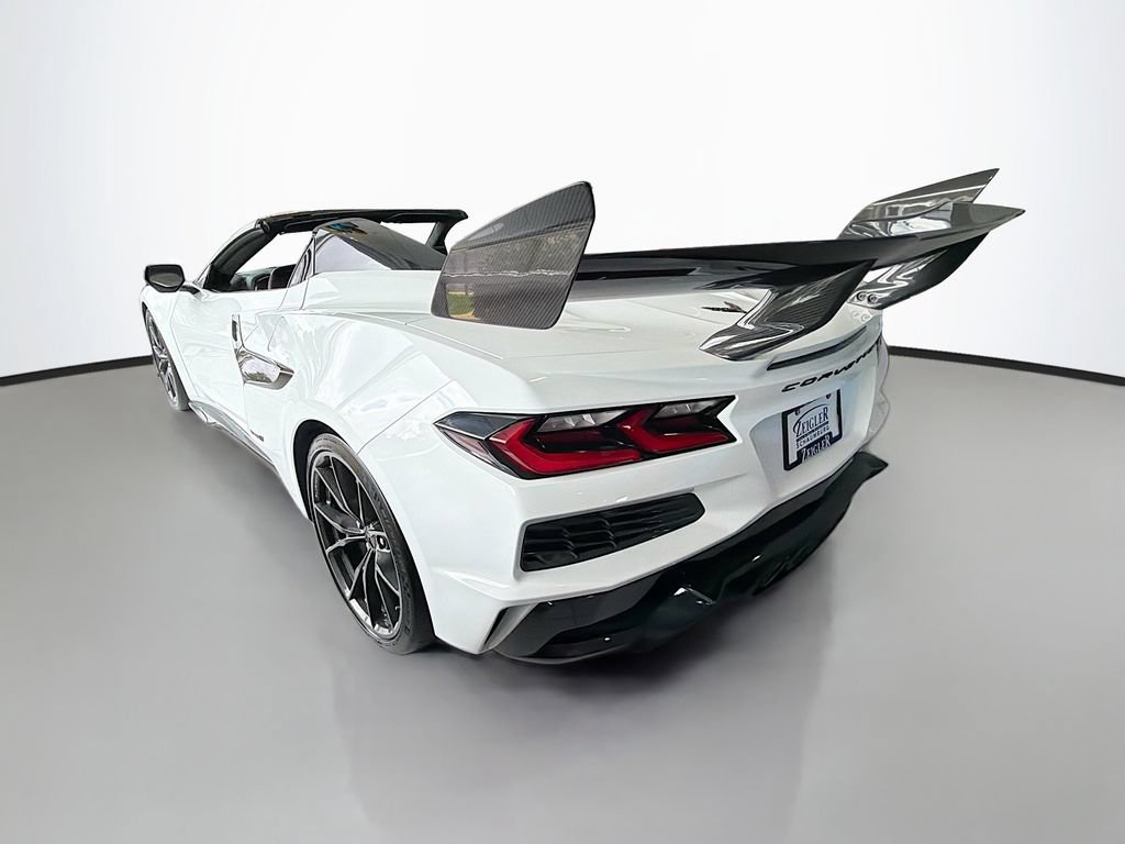 Used 2025 Chevrolet Corvette ZR1 w/ ZR1 Carbon Fiber Aero Package RWD image 7