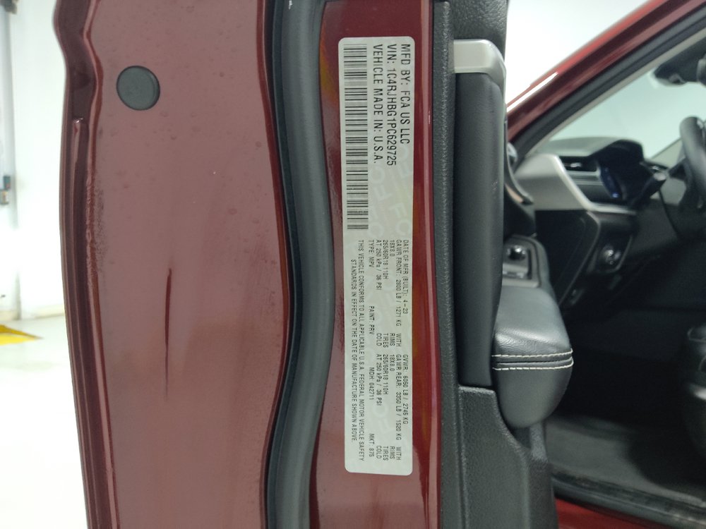 Used 2023 Jeep Grand Cherokee Limited AWD/4WD image 33