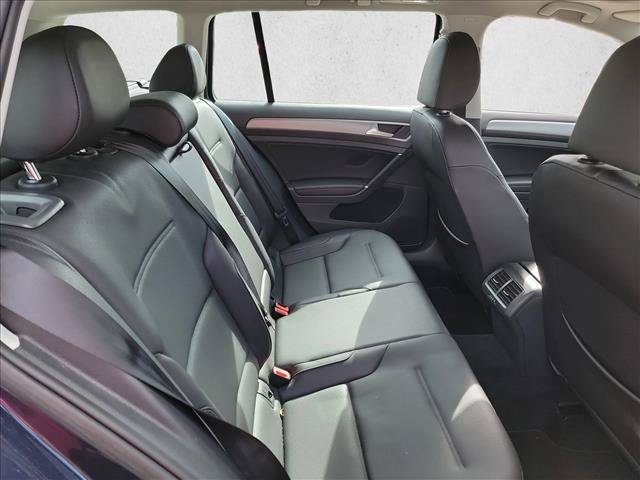 Used 2015 Volkswagen Golf TDI SE FWD image 13