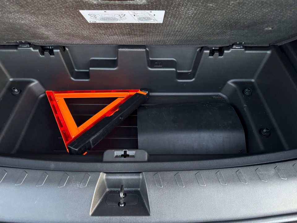 Used 2020 Chevrolet Traverse Premier w/ LPO, Floor Liner Package image 19