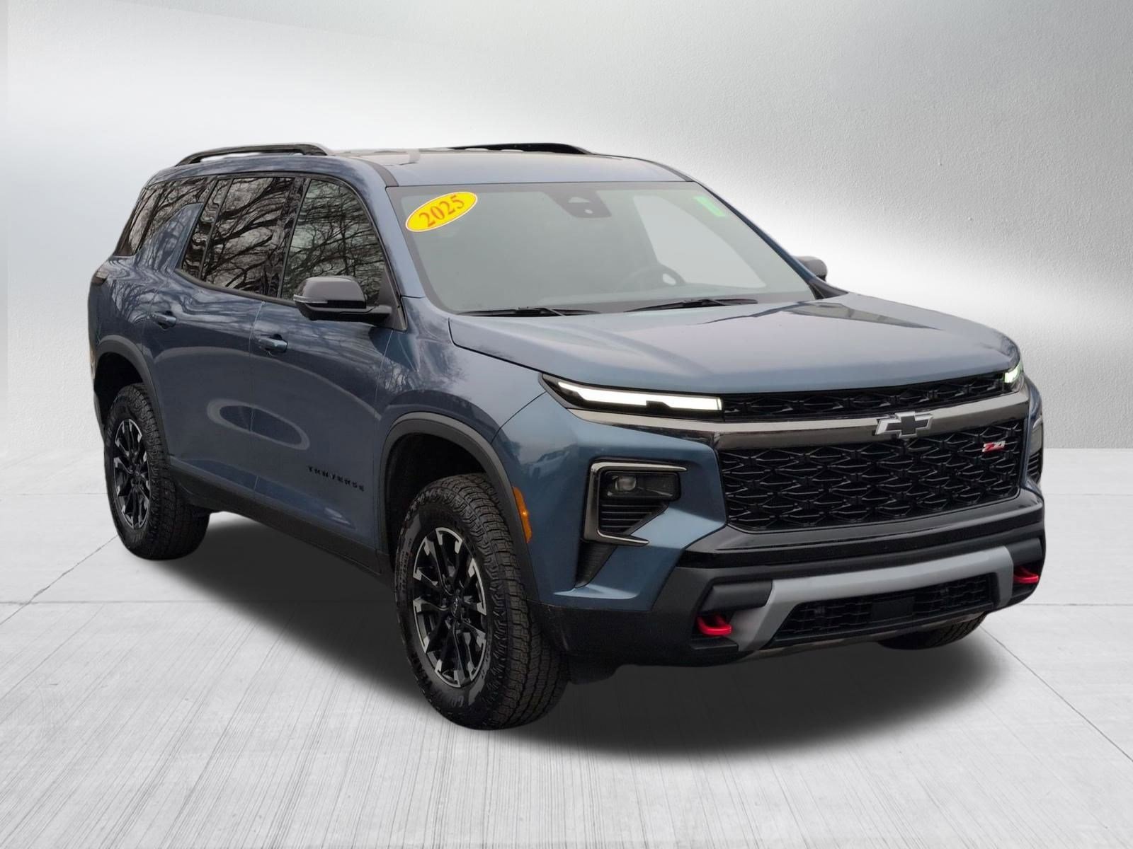 Certified 2025 Chevrolet Traverse Z71 w/ Driver Confidence Package image 7