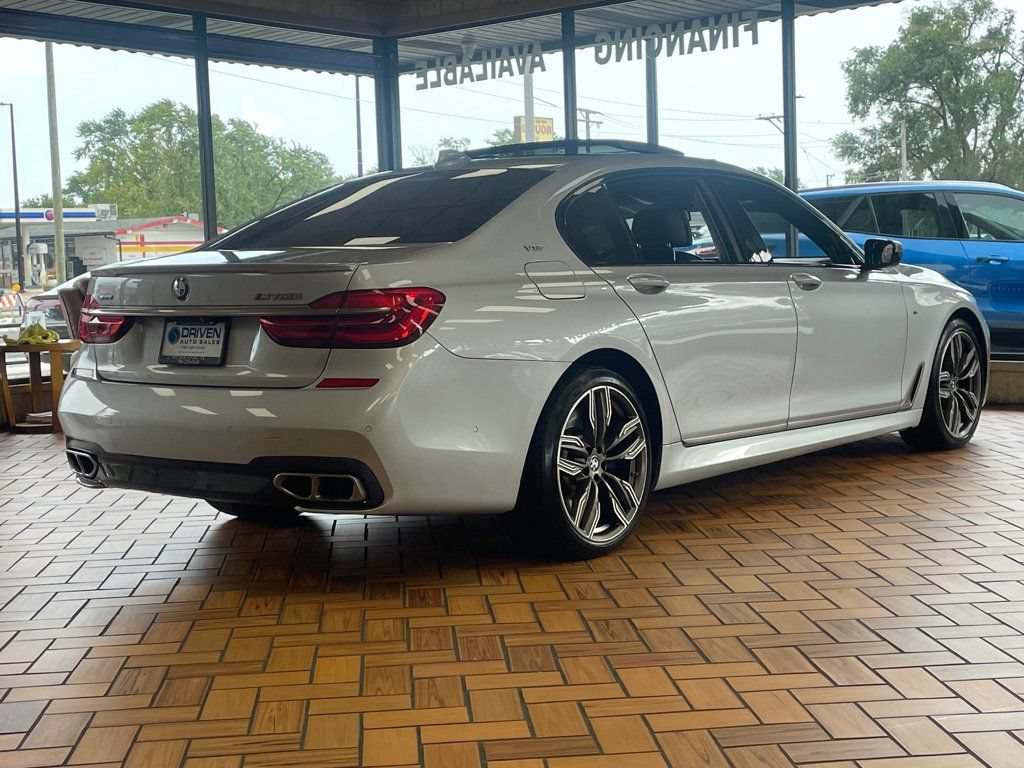Used 2018 BMW M760i xDrive w/ Luxury Rear Seating Package AWD/4WD image 10