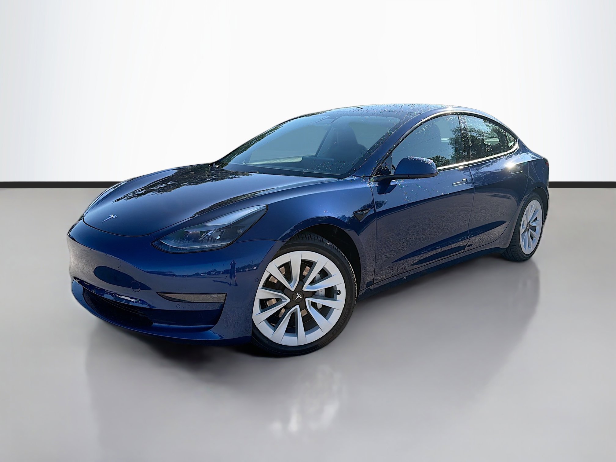 Used 2021 Tesla Model 3 Standard Range Plus RWD image 1