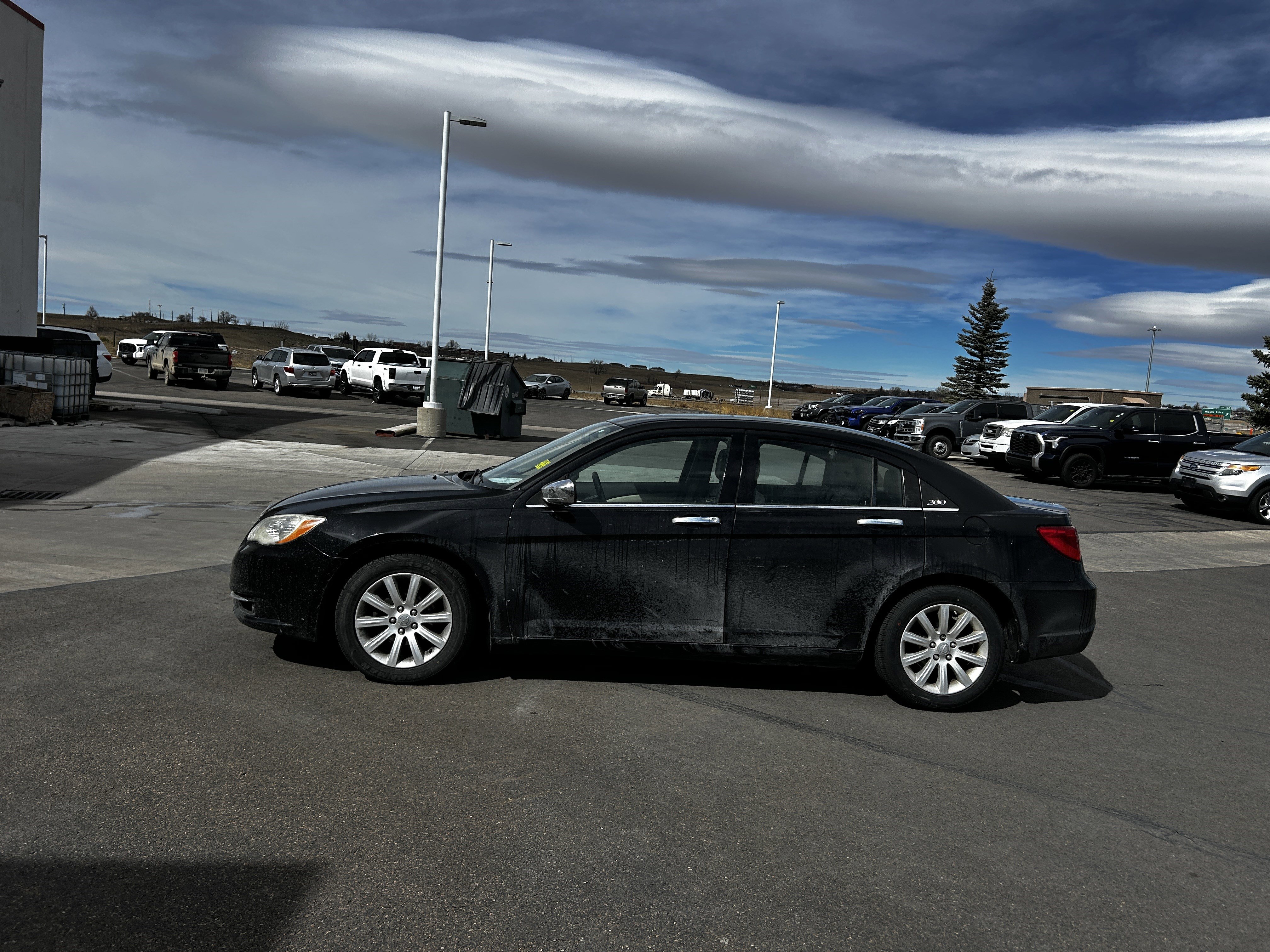 Used 2014 Chrysler 200 Limited w/ Sun/Sound Group image 2