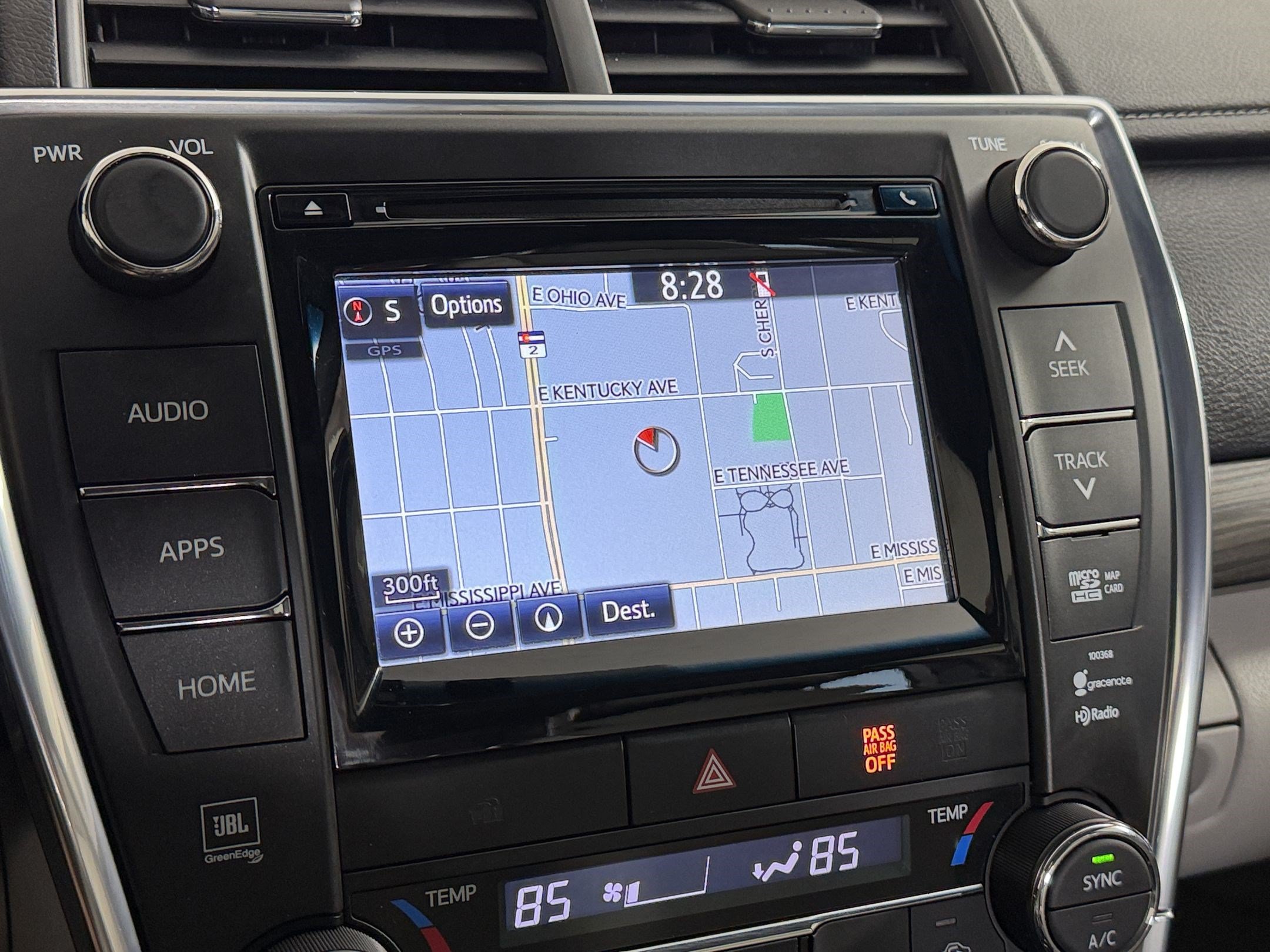 Used 2015 Toyota Camry XLE w/ Moonroof Package FWD image 18