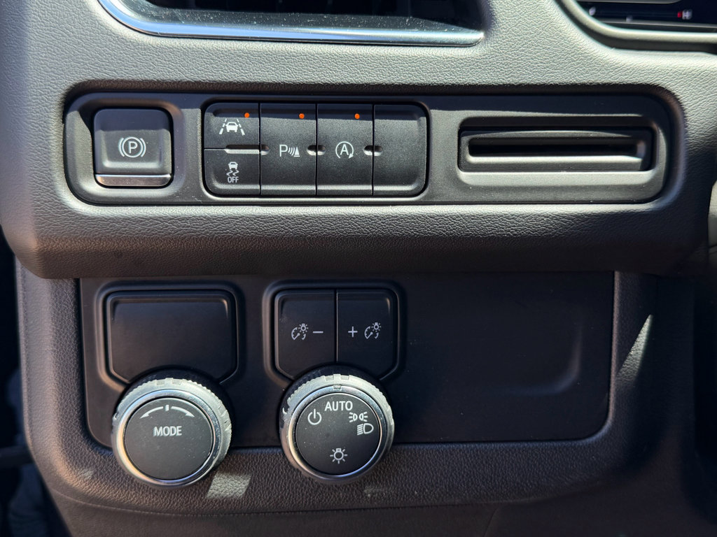 Used 2024 Chevrolet Tahoe LT image 13