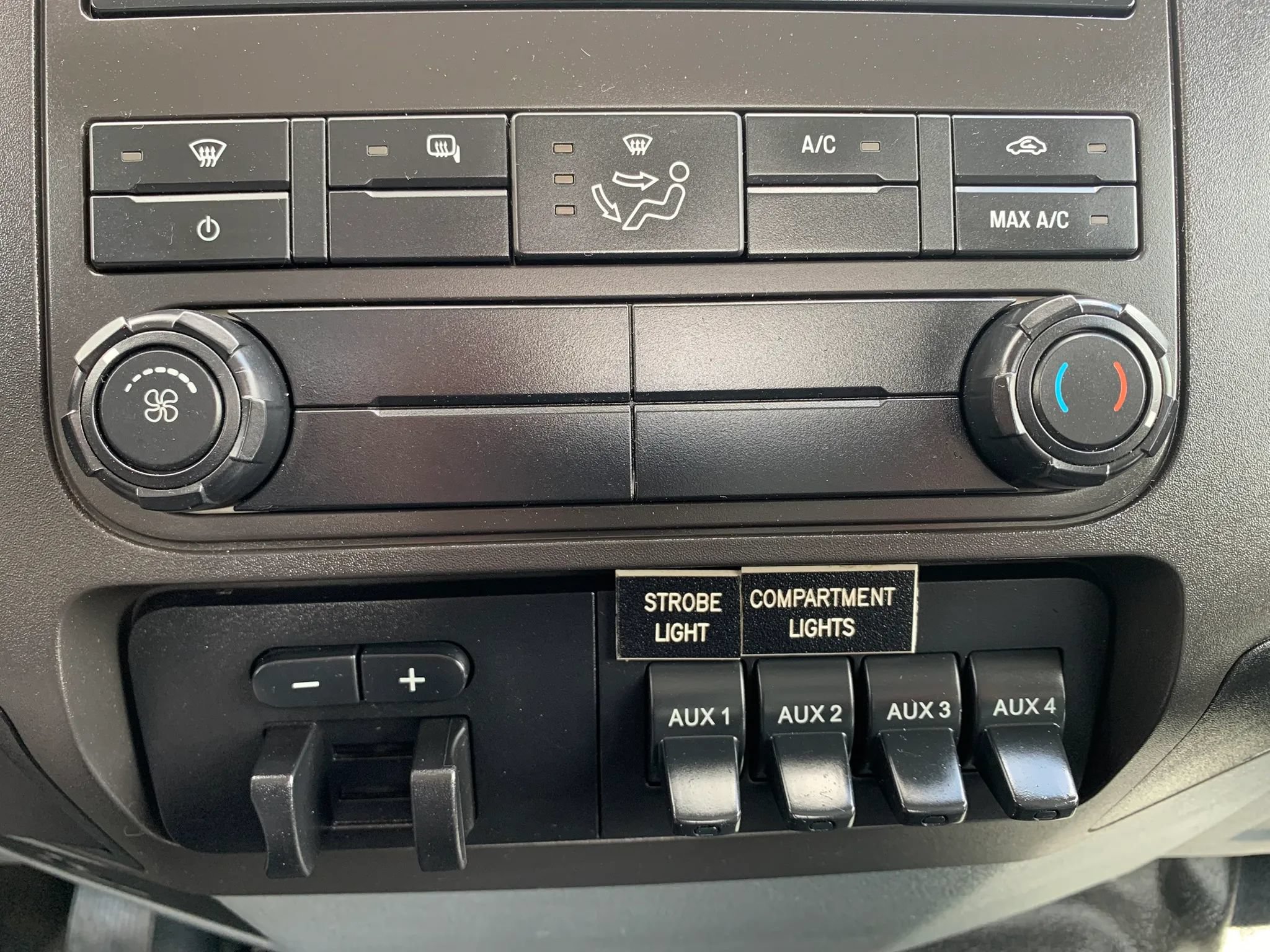 Used 2012 Ford F350 XL w/ PWR Equipment Group AWD/4WD image 16