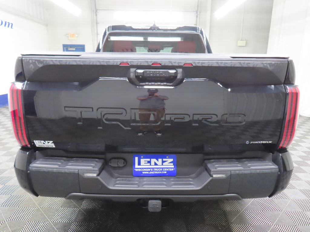 Used 2025 Toyota Tundra Limited AWD/4WD image 40