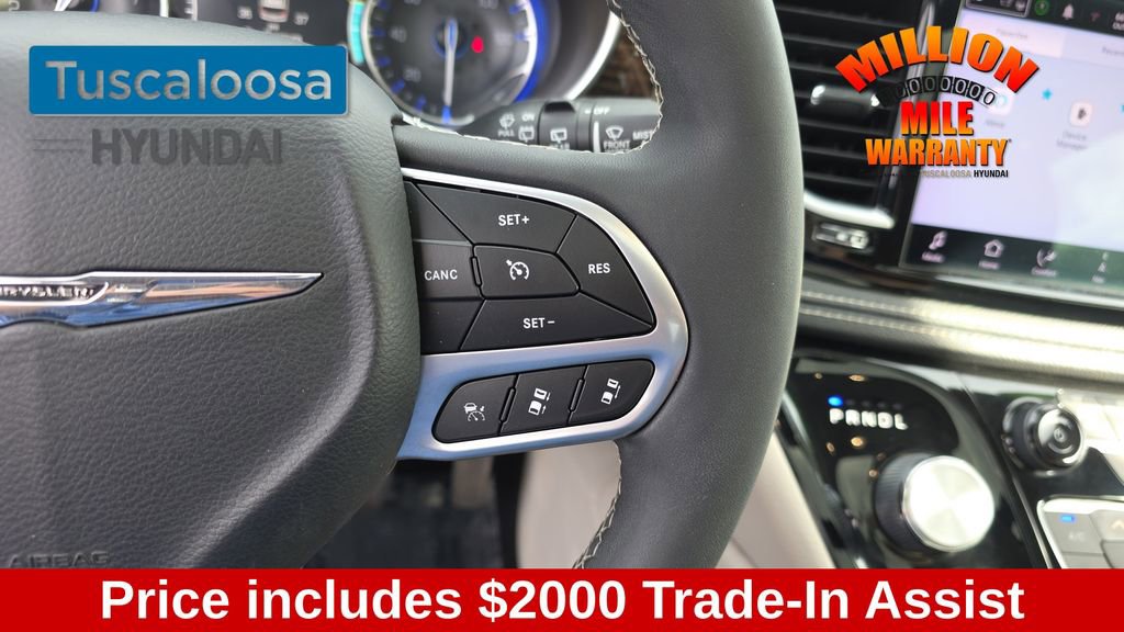 Used 2022 Chrysler Pacifica Limited image 18