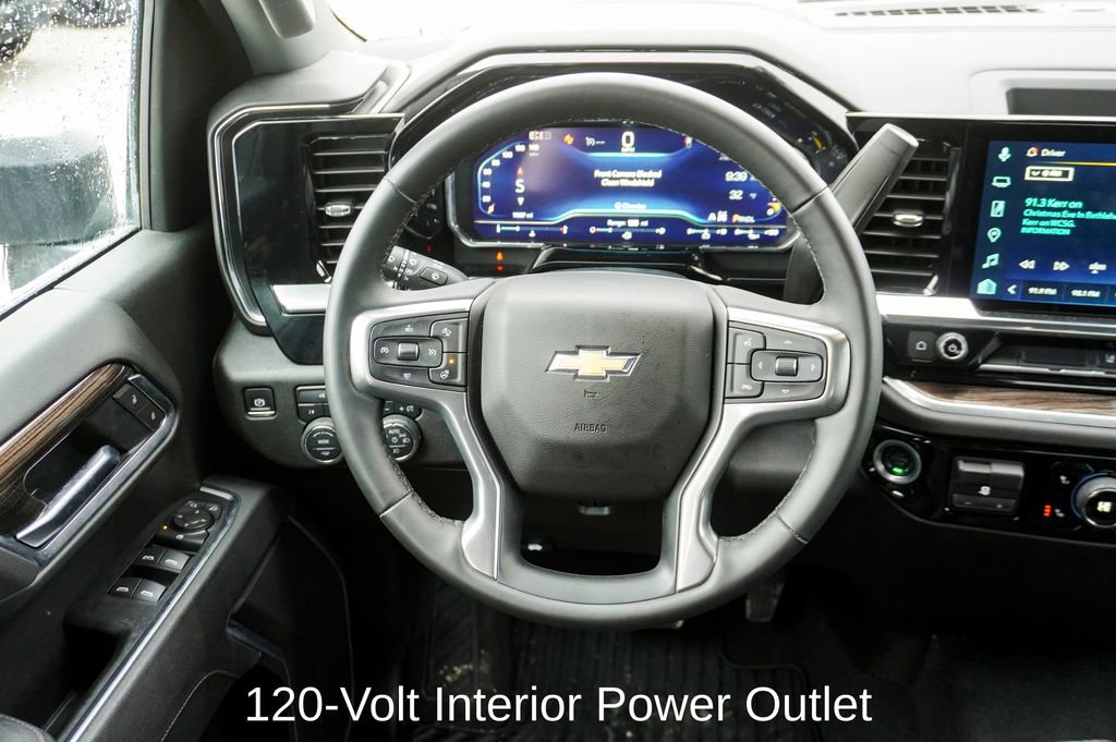 Used 2025 Chevrolet Silverado 2500 LT w/ Convenience Package image 9