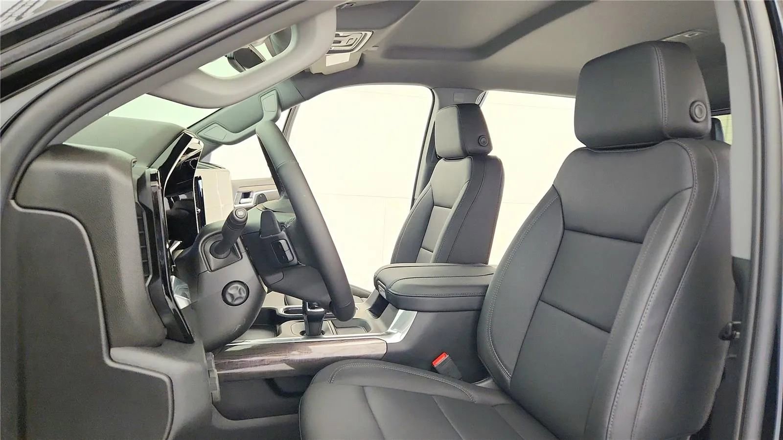 New 2026 Chevrolet Silverado 1500 LTZ w/ LTZ Convenience Package II image 30