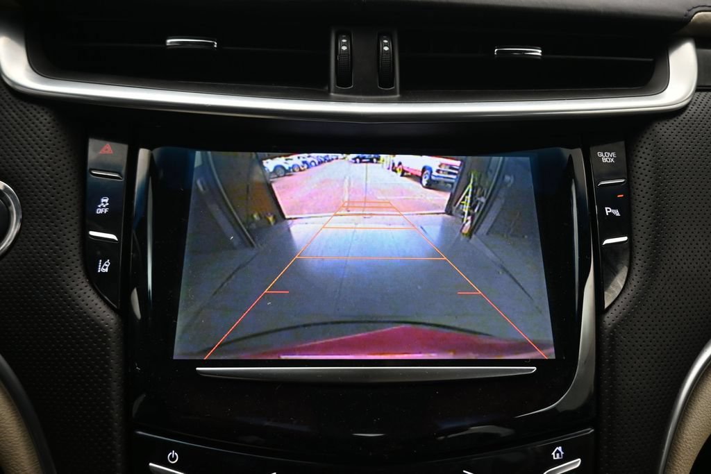 Used 2013 Cadillac XTS Platinum FWD image 21