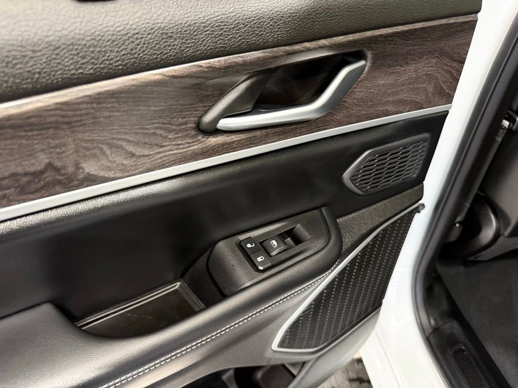 Used 2024 Jeep Grand Cherokee Limited 4xe AWD/4WD image 19