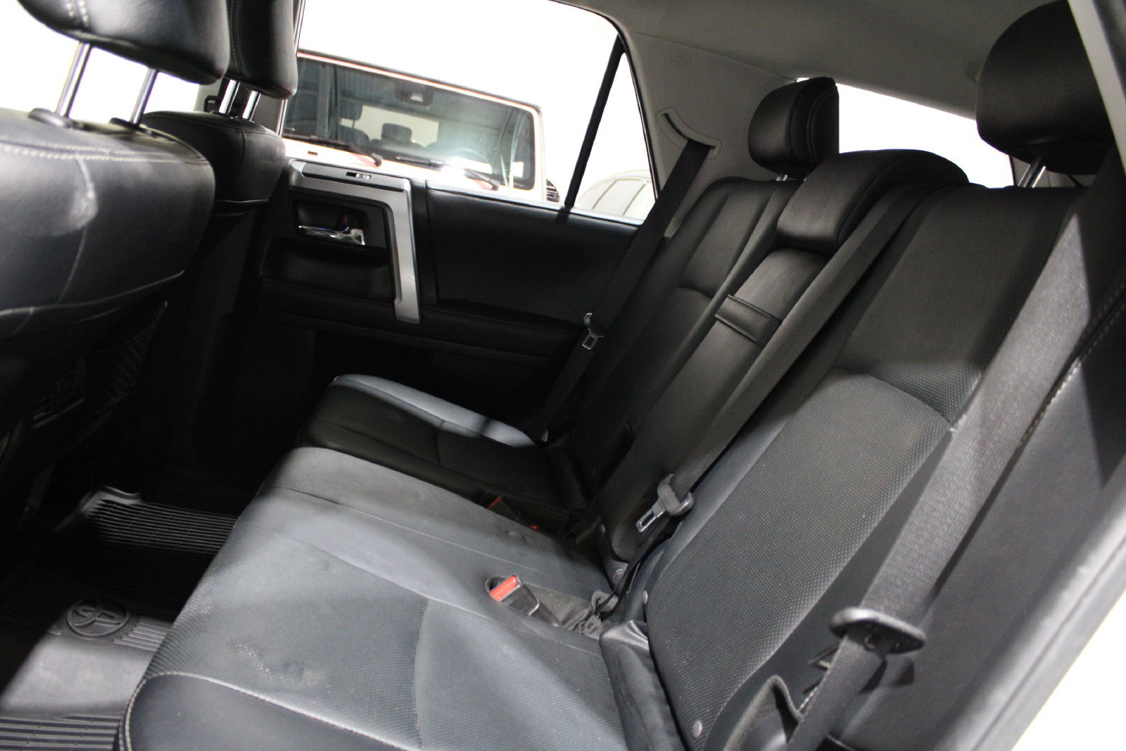 Used 2023 Toyota 4Runner Limited AWD/4WD image 12