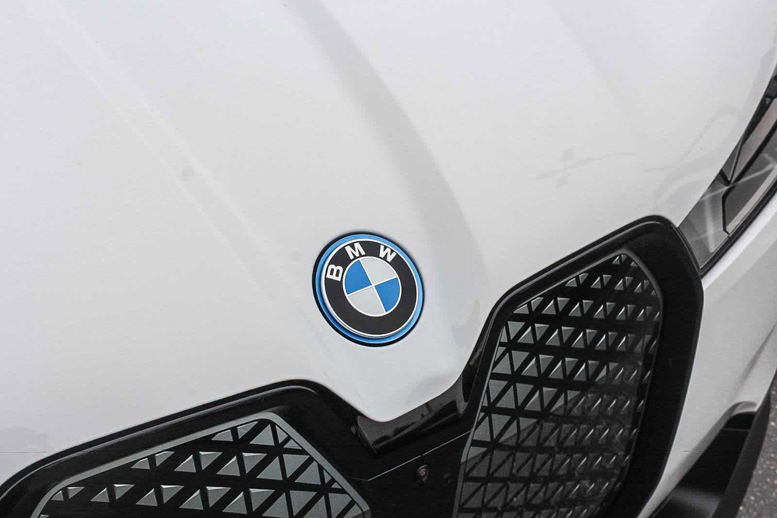 Certified 2023 BMW iX xDrive50 w/ Convenience Package AWD/4WD image 11