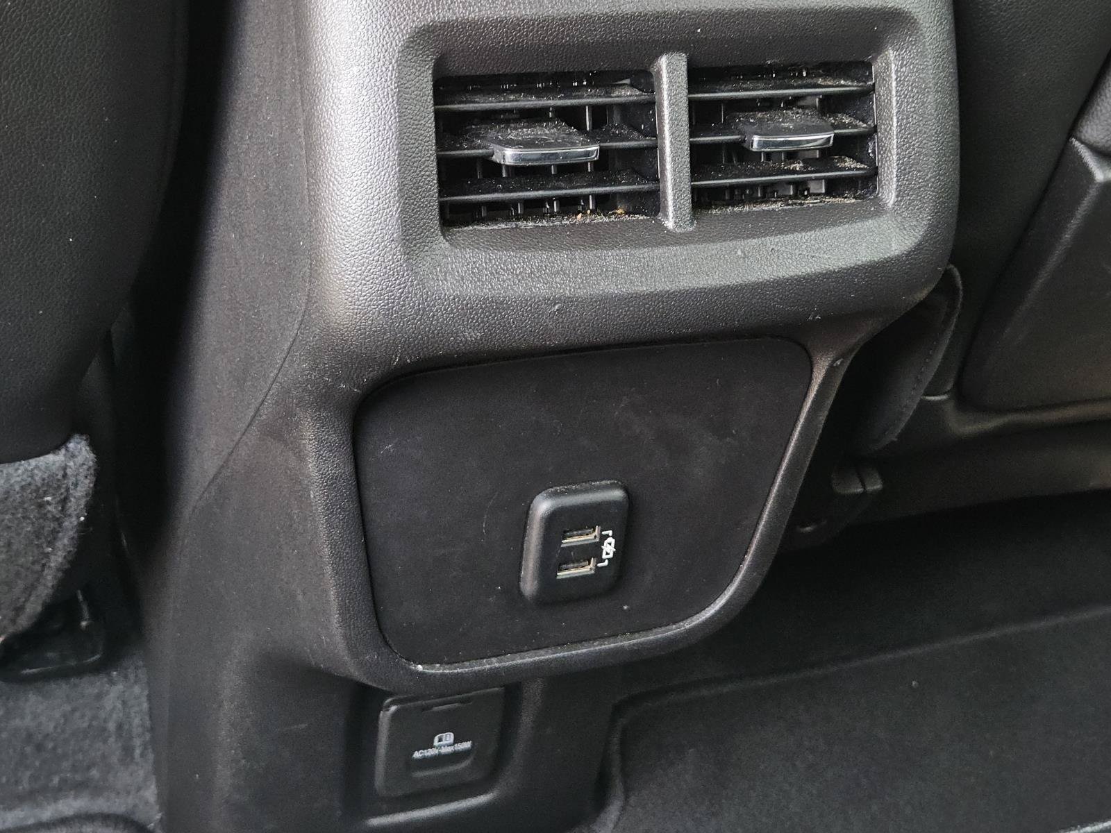 Used 2024 GMC Terrain SLT FWD image 30