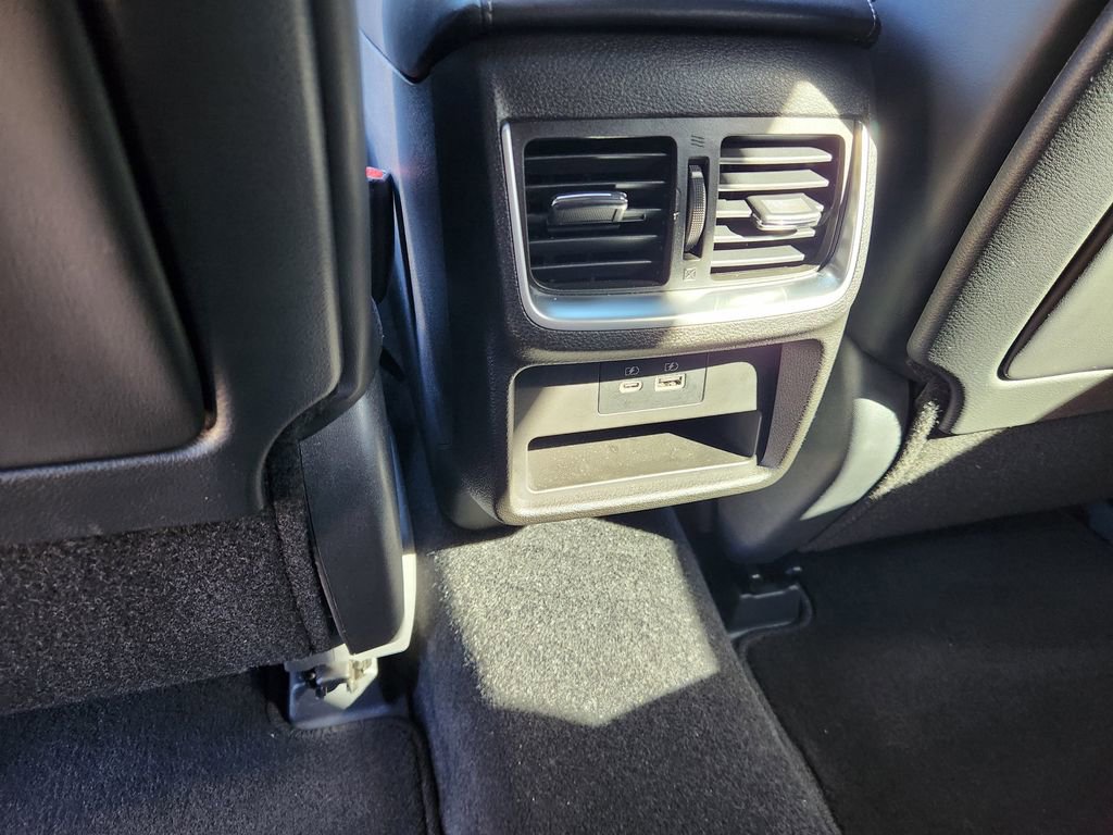 Used 2025 INFINITI QX55 Essential image 12