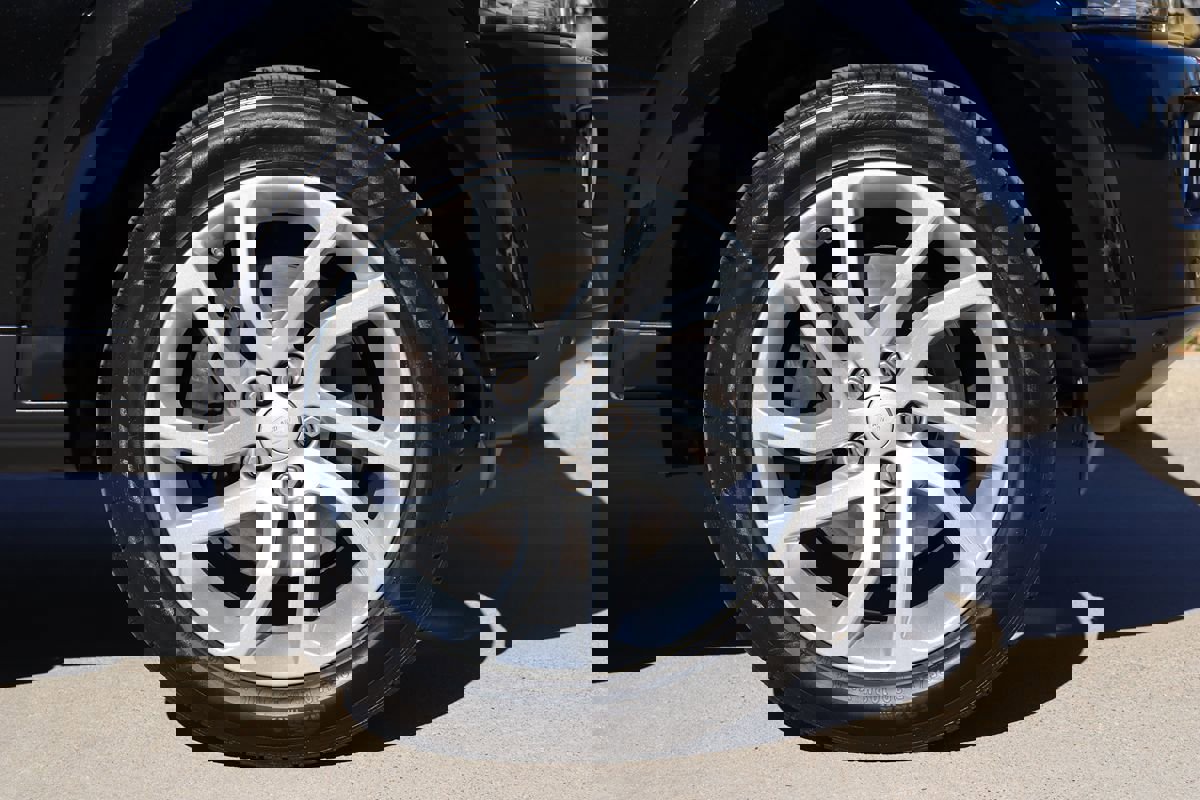 Used 2016 Land Rover LR4 HSE image 51