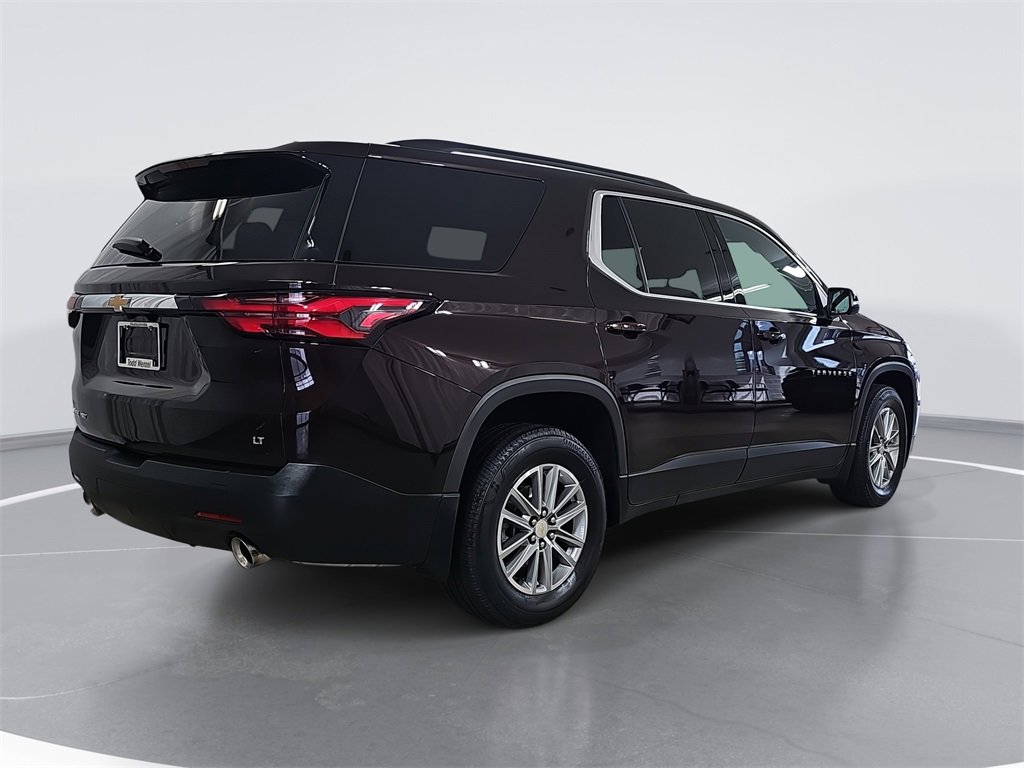 Certified 2023 Chevrolet Traverse LT image 3