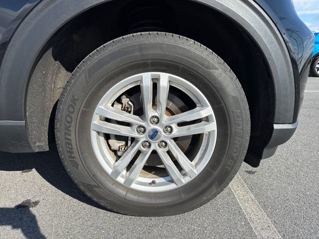 Used 2023 Ford Explorer XLT AWD/4WD image 11