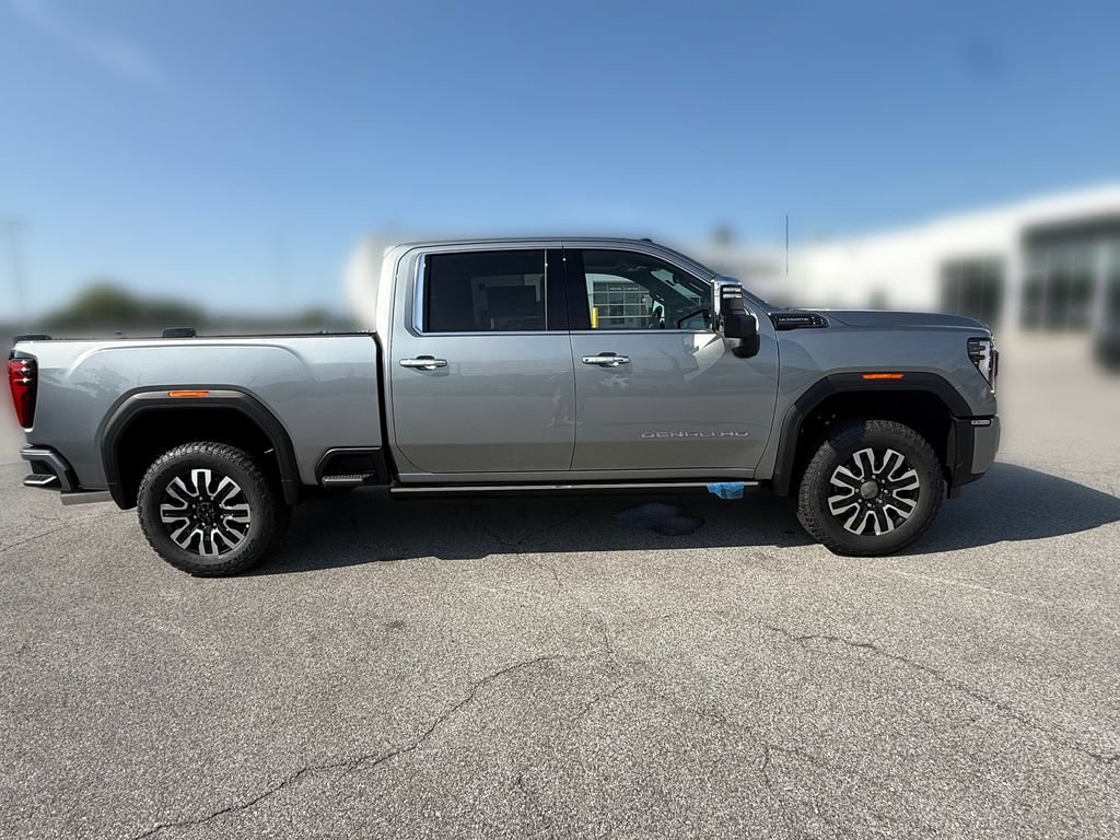 New 2026 GMC Sierra 2500 Denali Ultimate AWD/4WD image 15