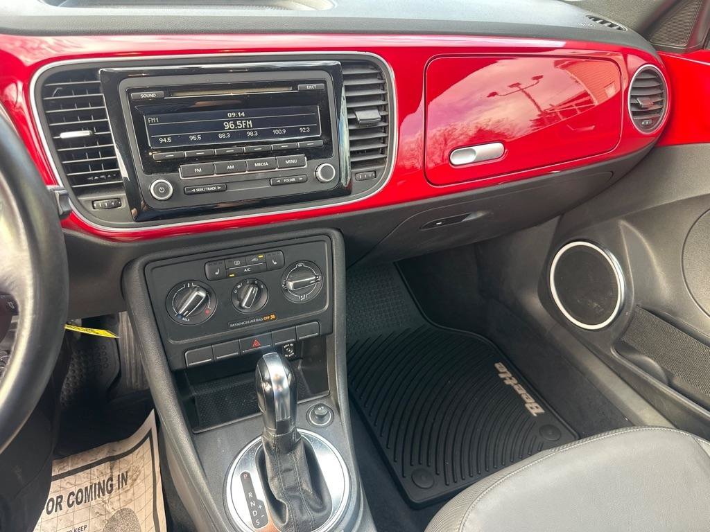 Used 2013 Volkswagen Beetle 2.5 FWD image 19