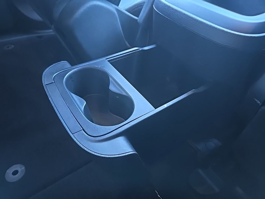 Used 2025 Chrysler Pacifica Select image 77