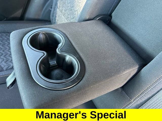 Used 2022 Chevrolet Equinox LT w/ Driver Convenience Package FWD image 34