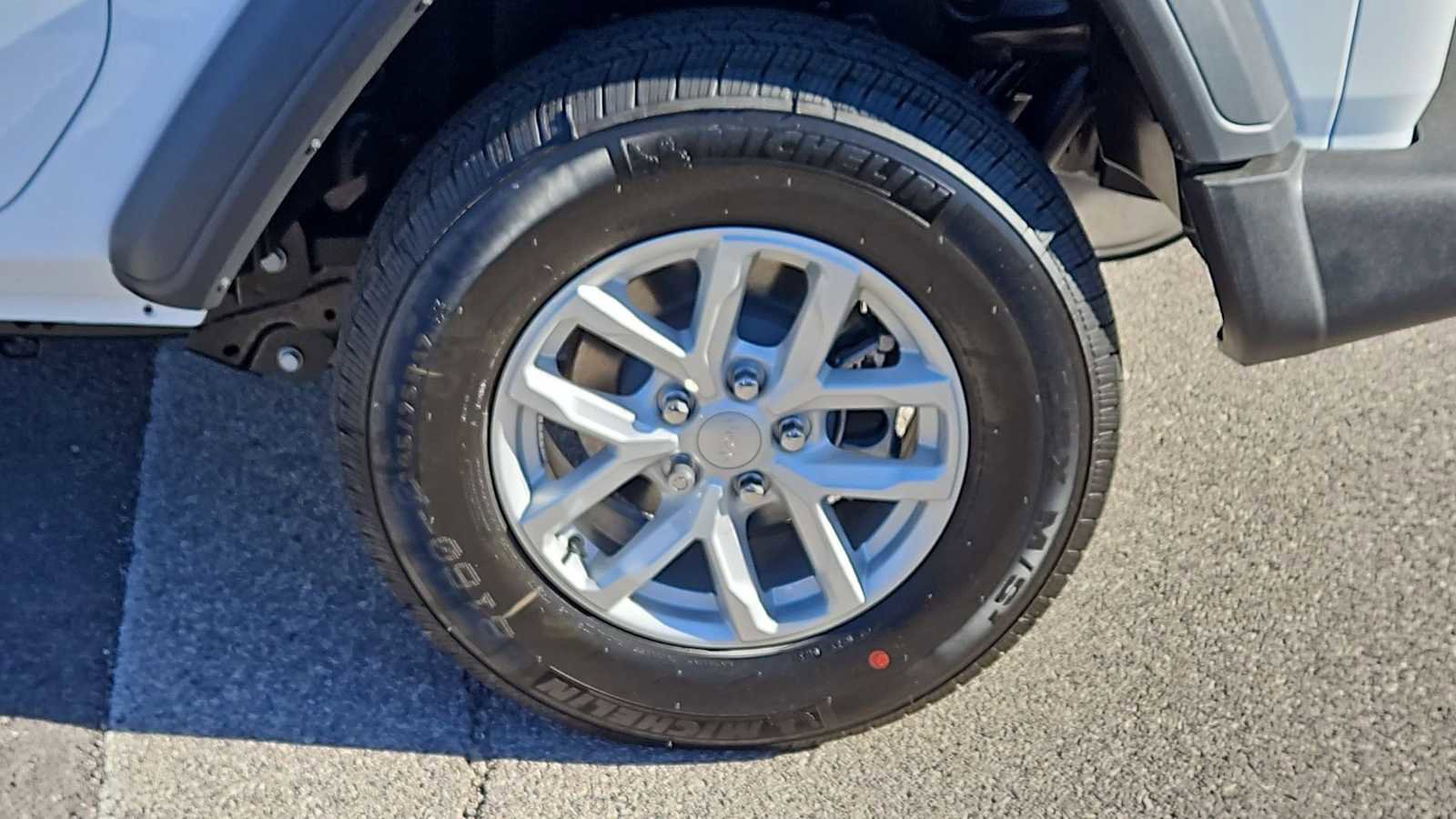 Used 2023 Jeep Wrangler Sport S image 16