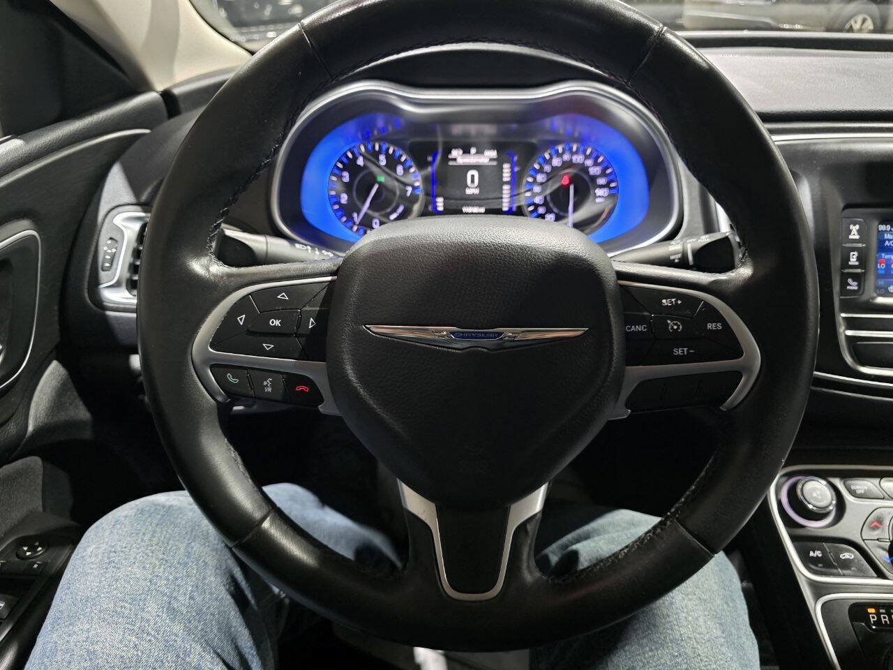 Used 2015 Chrysler 200 Limited w/ Convenience Group FWD image 31