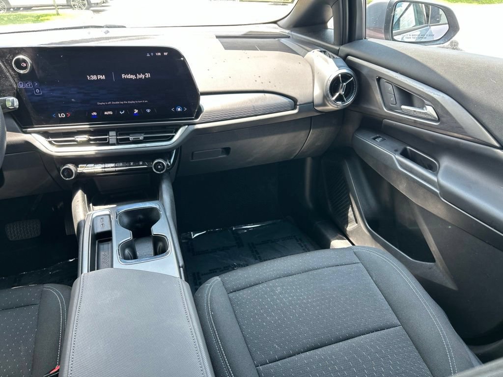 Used 2025 Chevrolet Equinox EV LT FWD image 11