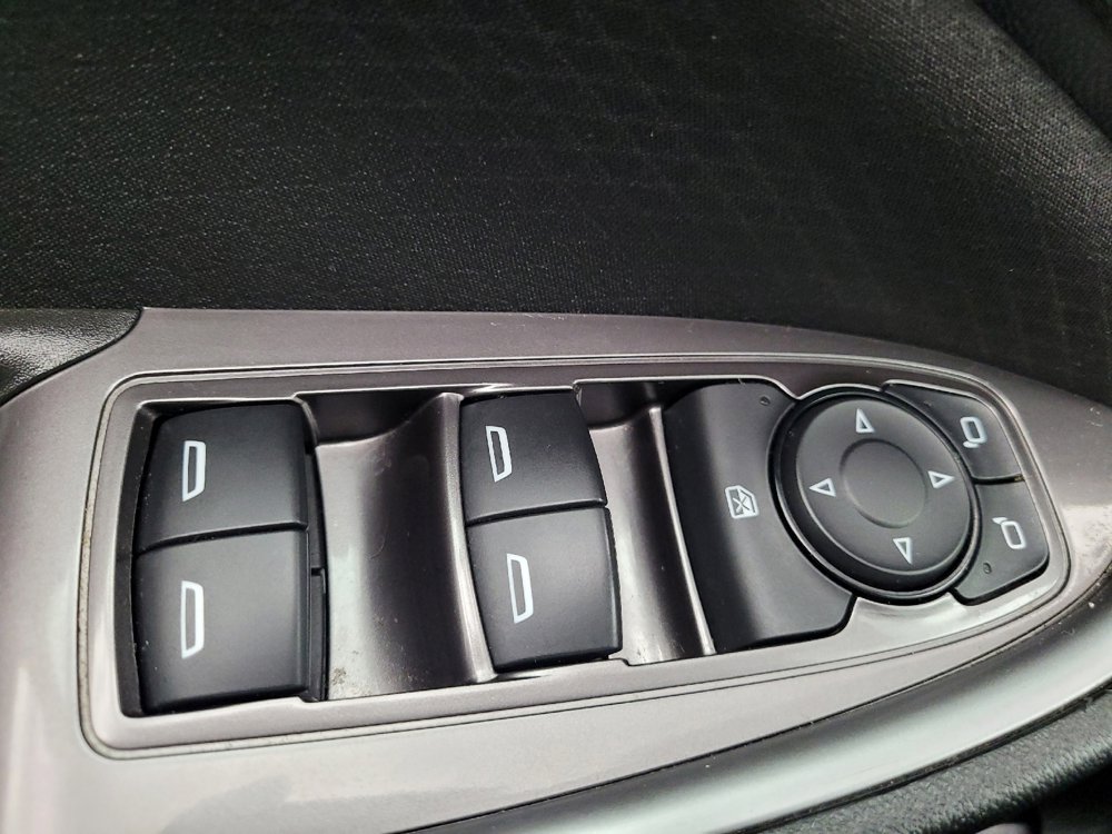 Used 2022 Chevrolet Malibu LS w/ Driver Confidence Package II image 27