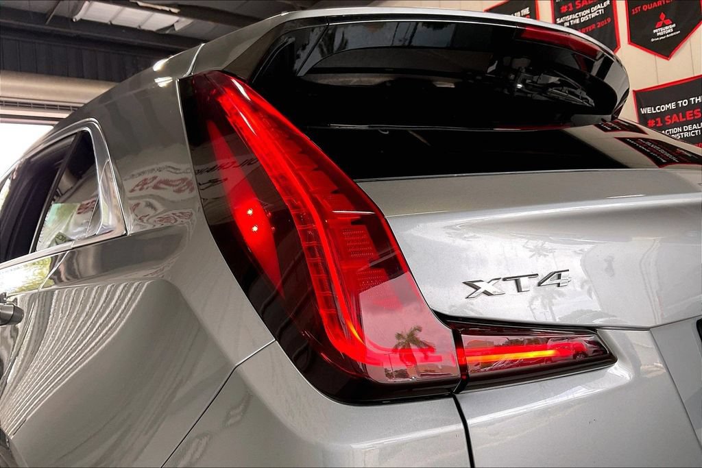 Used 2025 Cadillac XT4 Premium Luxury FWD image 17