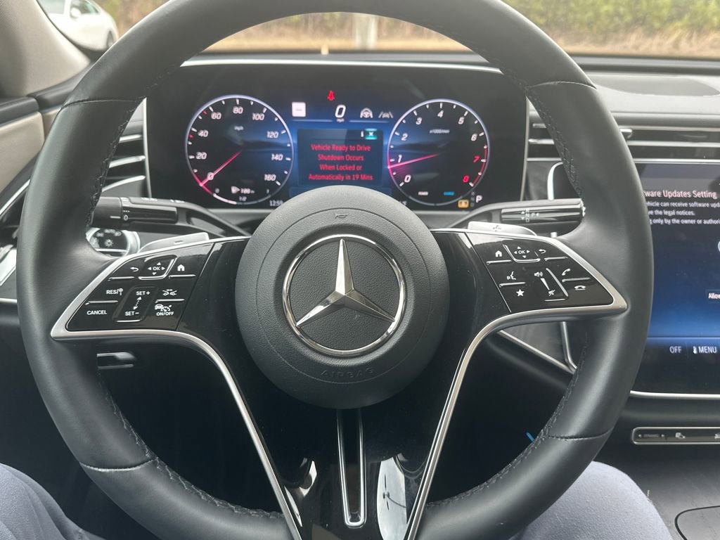 Used 2024 Mercedes-Benz E 350 4MATIC Sedan image 20