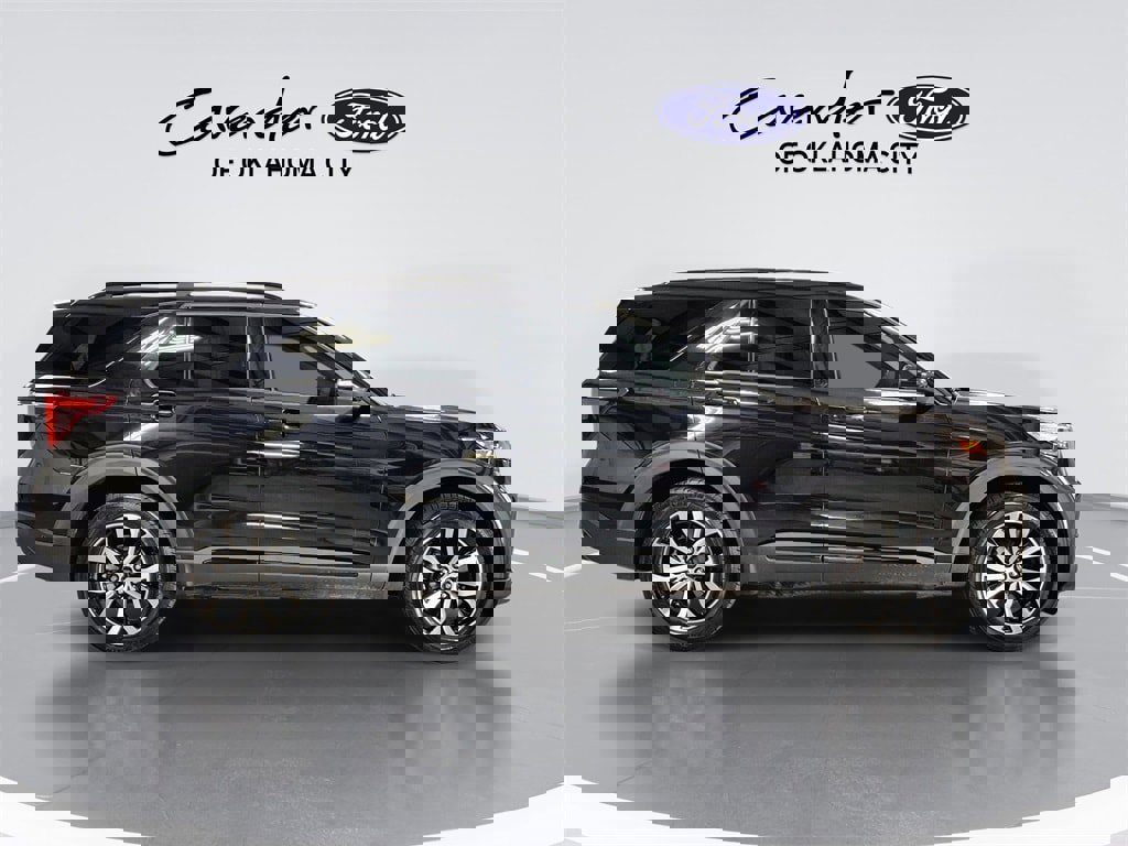 Used 2020 Ford Explorer ST w/ Premium Technology Package image 9